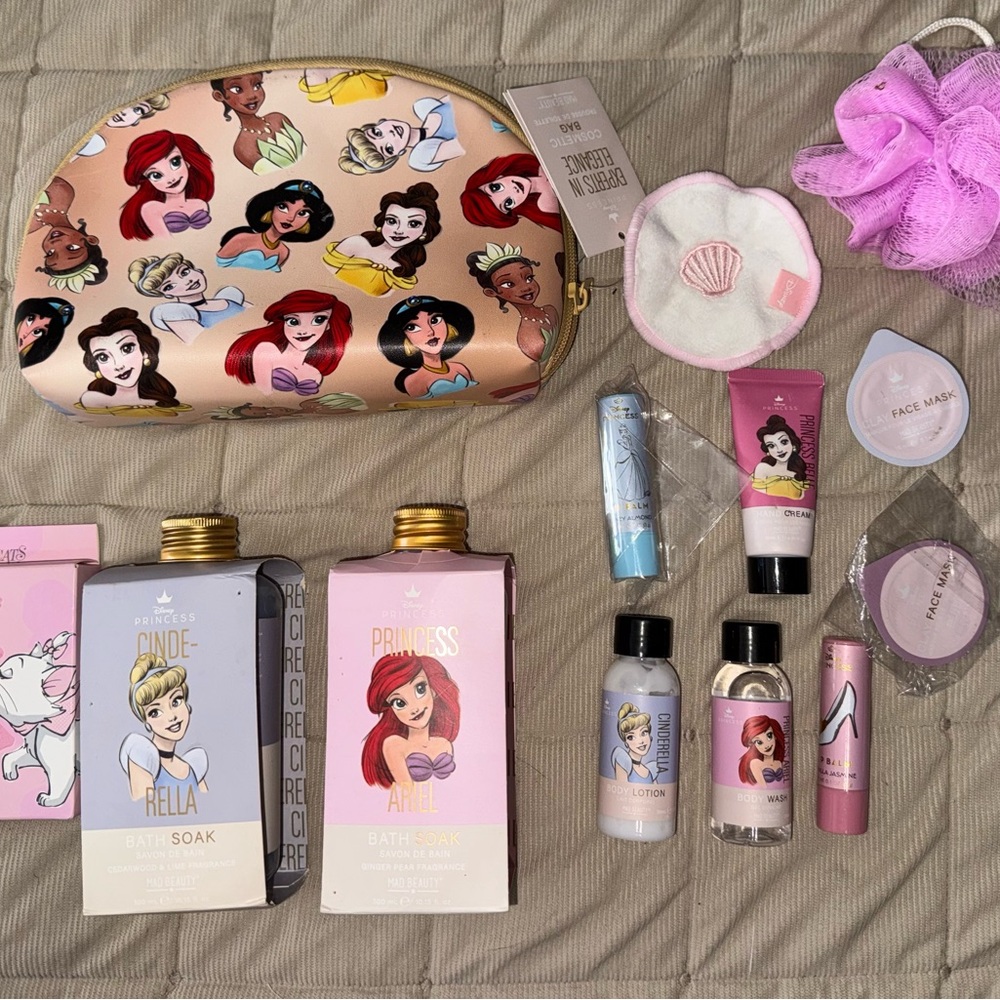 Disney Princess Mad Beauty Bath Soak & Bubbles Set -